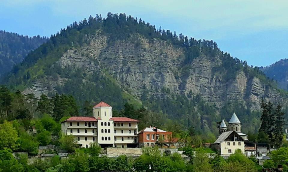 Gamsakhurdia Street Borjomi Exterior foto